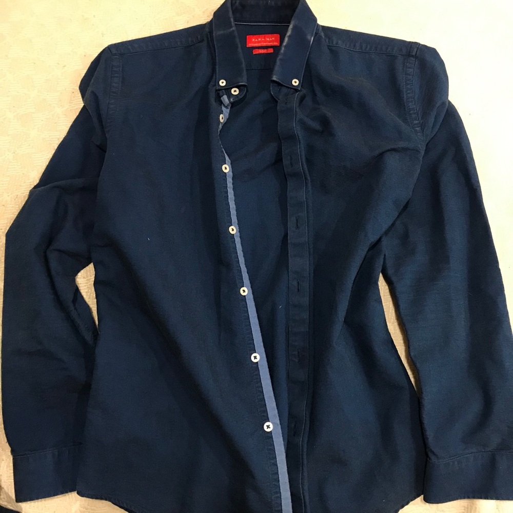 Zara Men’s slim fit dress shirts size Medium
